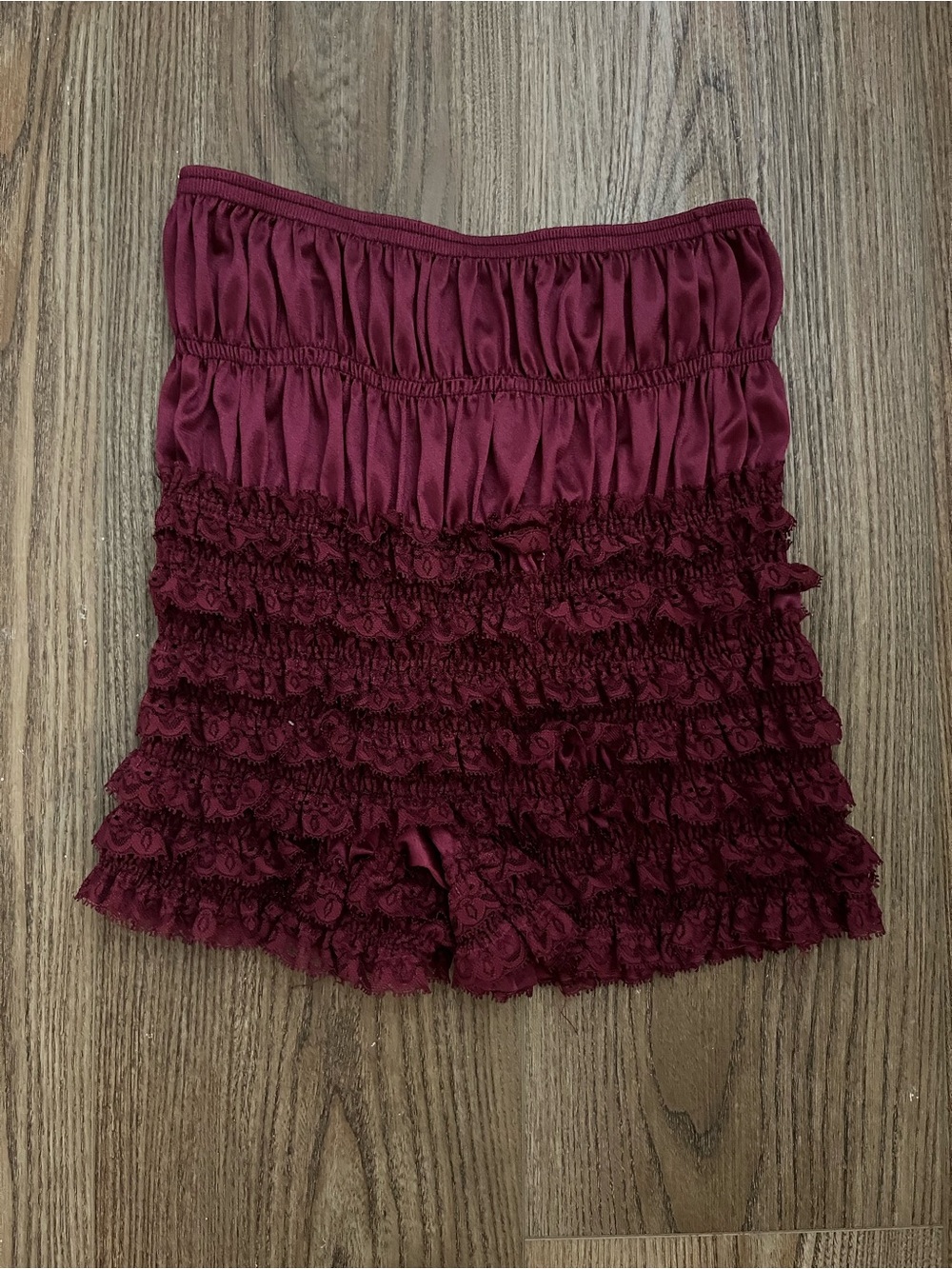 Vtg Malco Modes High-Waist Burgundy Ruffle Lace Shorts S USA